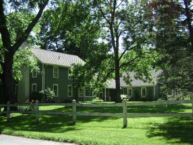 Building photograph for 63 CARMEL HILL RD N